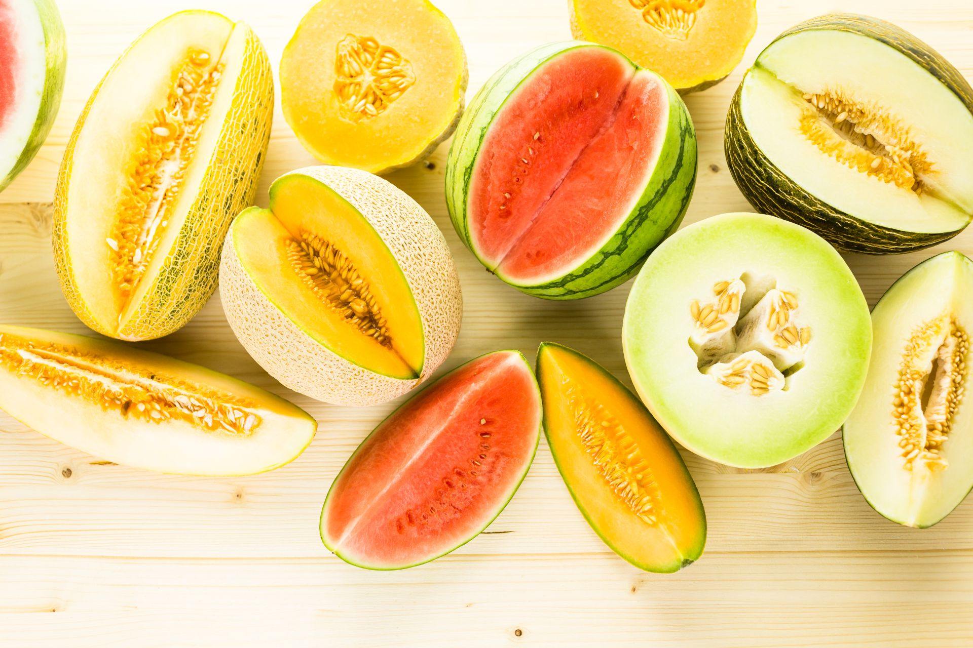 How to pick a juicy sweet tasty honeydew melon, The 4 things to look for